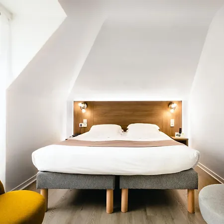 Logis Le Relais De La Poste Restaurant Le Fil Du Temps ホテル 3*