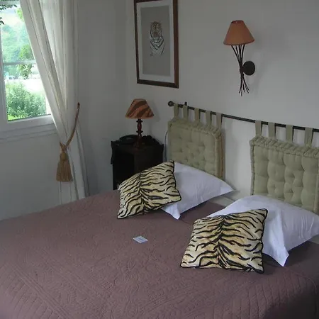 Logis Le Relais De La Poste Hotel