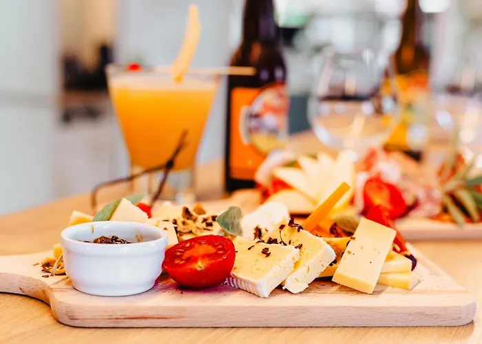 فندق Logis Le Relais De La Poste Restaurant Le Fil Du Temps 3*