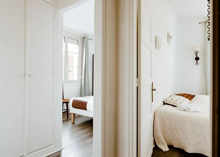 Logis Le Relais De La Poste Restaurant Le Fil Du Temps فندق Thury-Harcourt-le-Hom