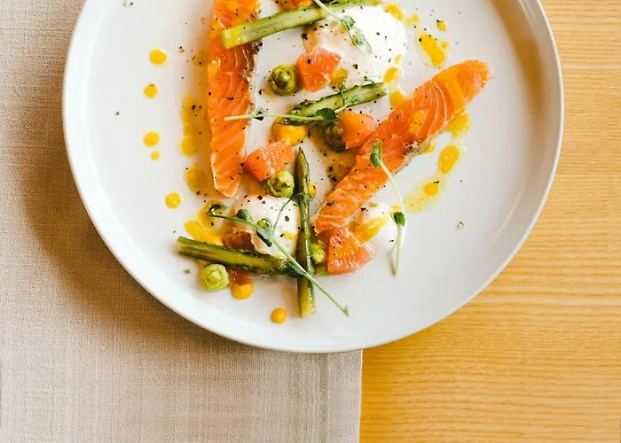 فندق Logis Le Relais De La Poste Restaurant Le Fil Du Temps Thury-Harcourt-le-Hom