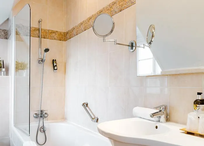 Logis Le Relais De La Poste Restaurant Le Fil Du Temps فندق