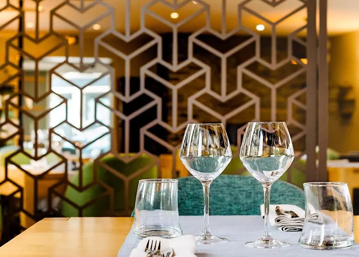 فندق Logis Le Relais De La Poste Restaurant Le Fil Du Temps 3*