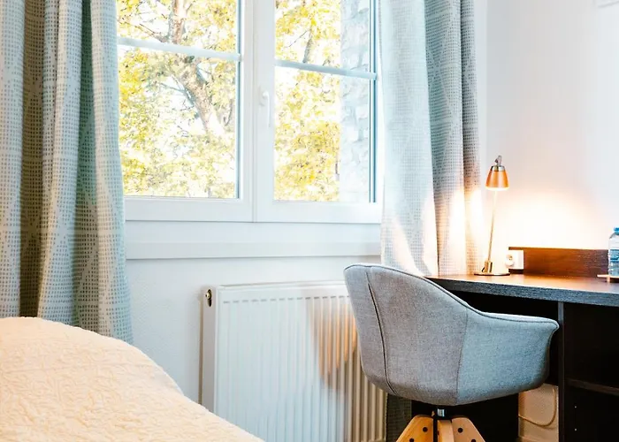 Logis Le Relais De La Poste Restaurant Le Fil Du Temps فندق Thury-Harcourt-le-Hom