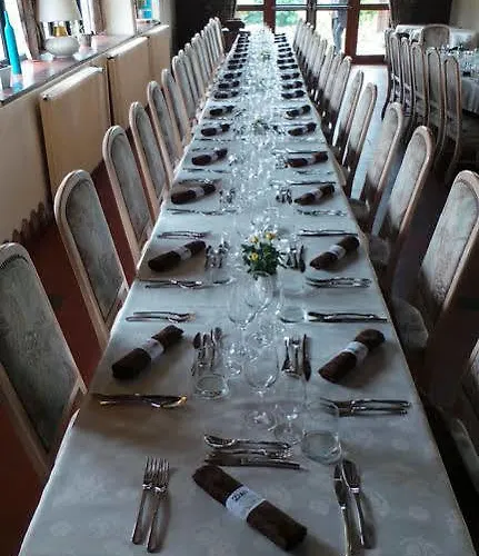 فندق Logis Le Relais De La Poste Restaurant Le Fil Du Temps 3*